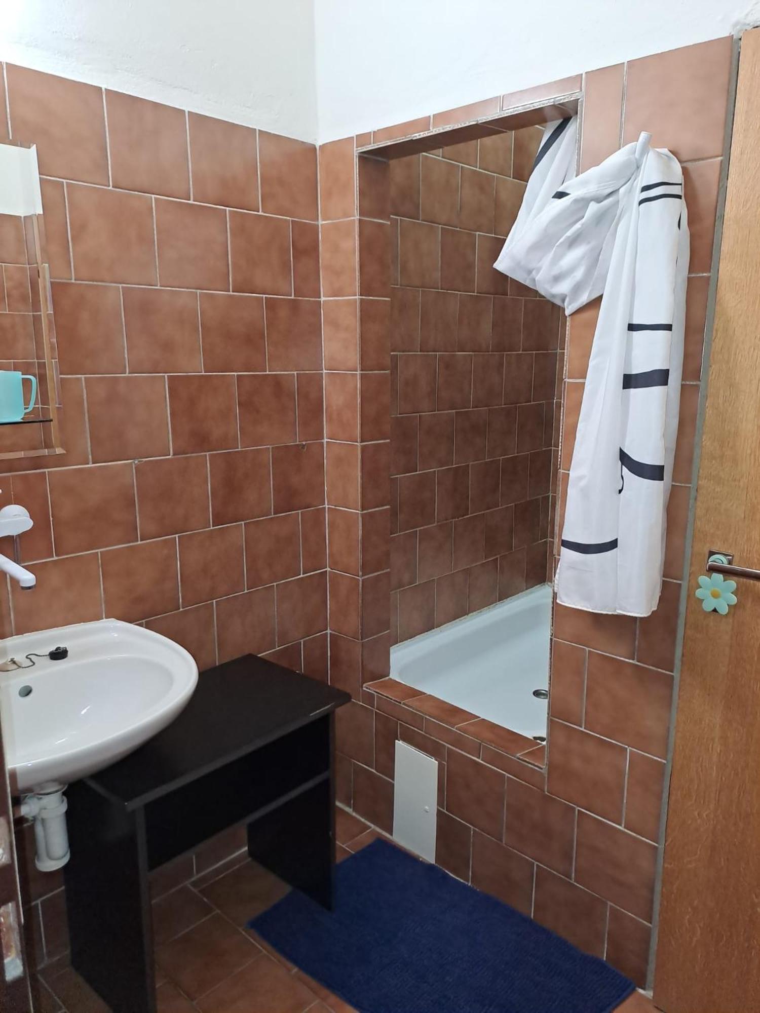 Hotel Kamenny Vrch 霍穆托夫 外观 照片