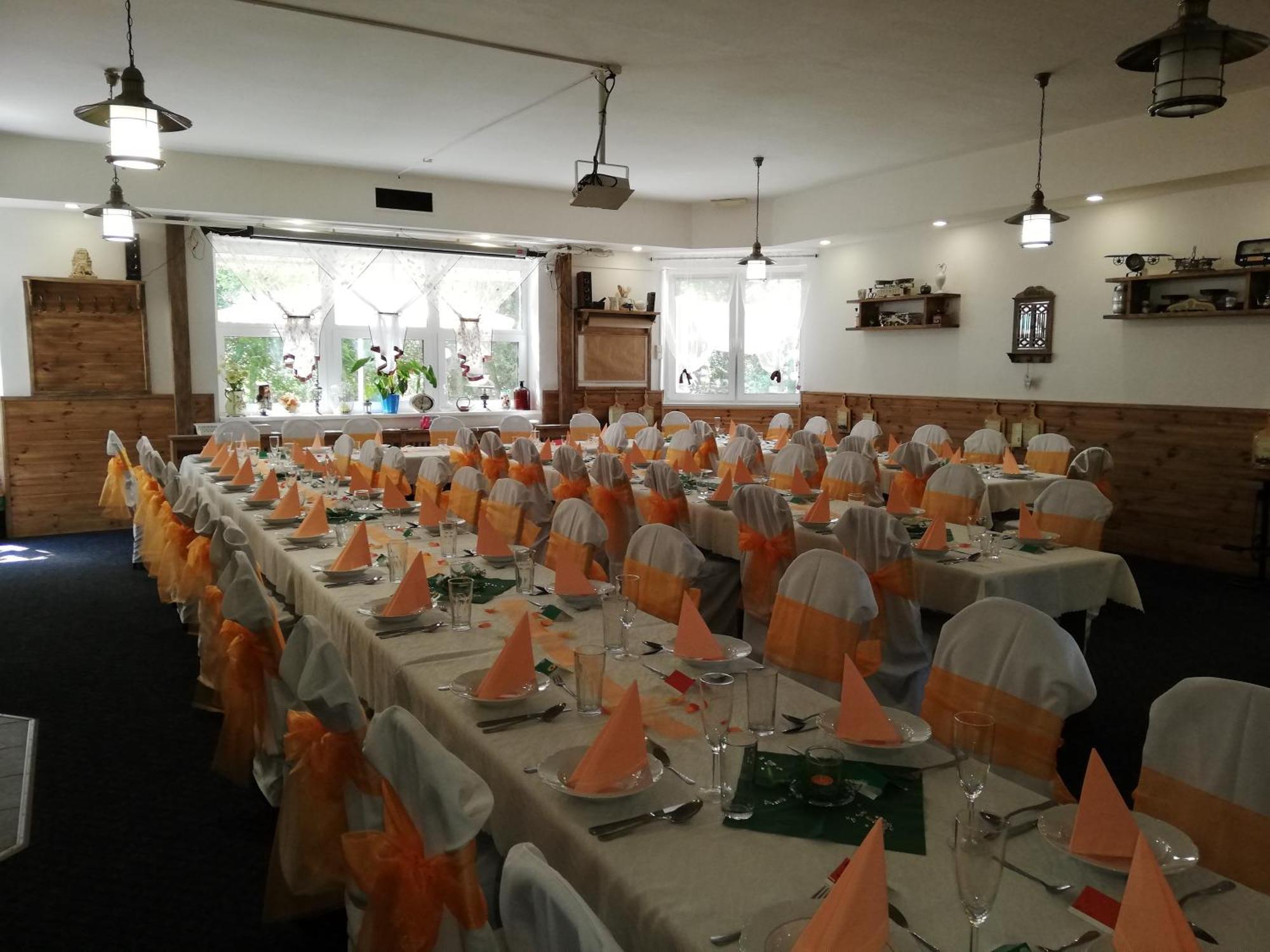 Hotel Kamenny Vrch 霍穆托夫 外观 照片